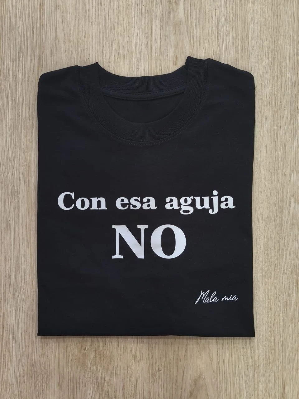 Con esa aguja NO - Negro