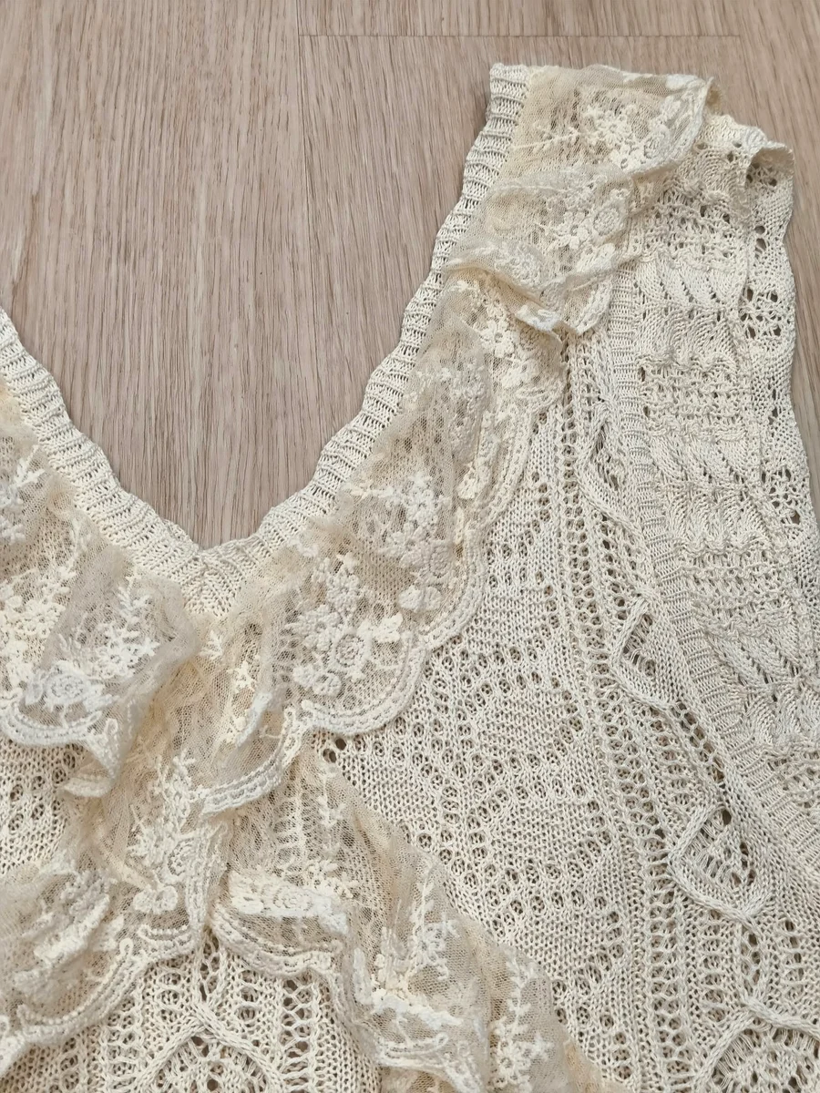 Top de crochet con volantes de encaje - Crudo
