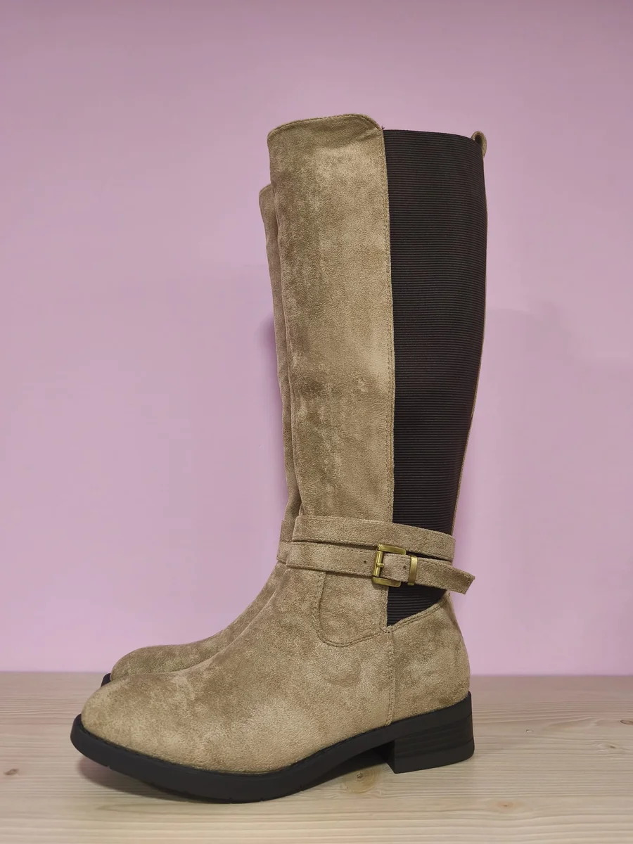 Botas altas de ante con hebilla - Topo