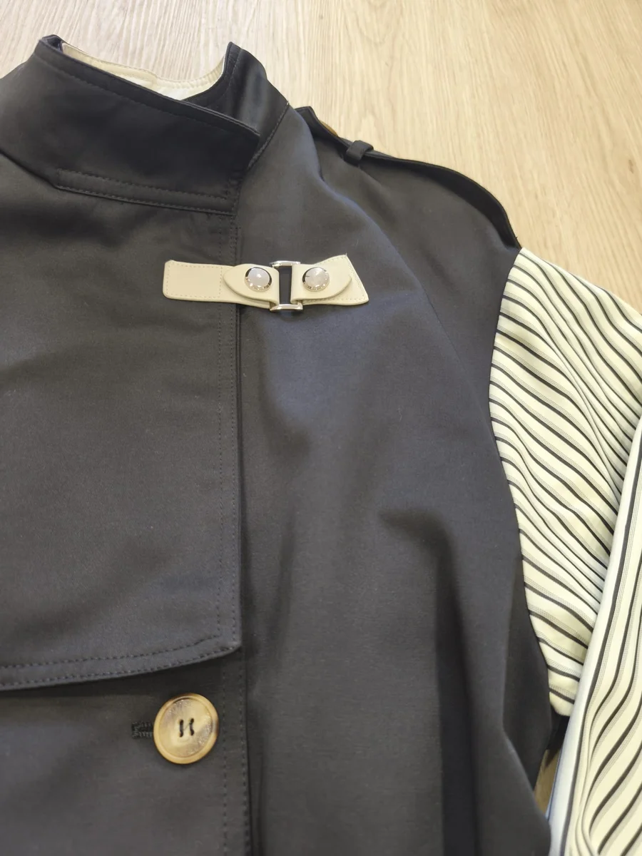 Vestido gabardina con mangas de rayas - Azul marino