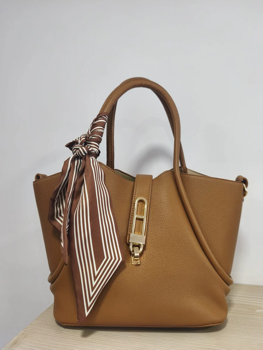 Bolso con pañuelo - Camel