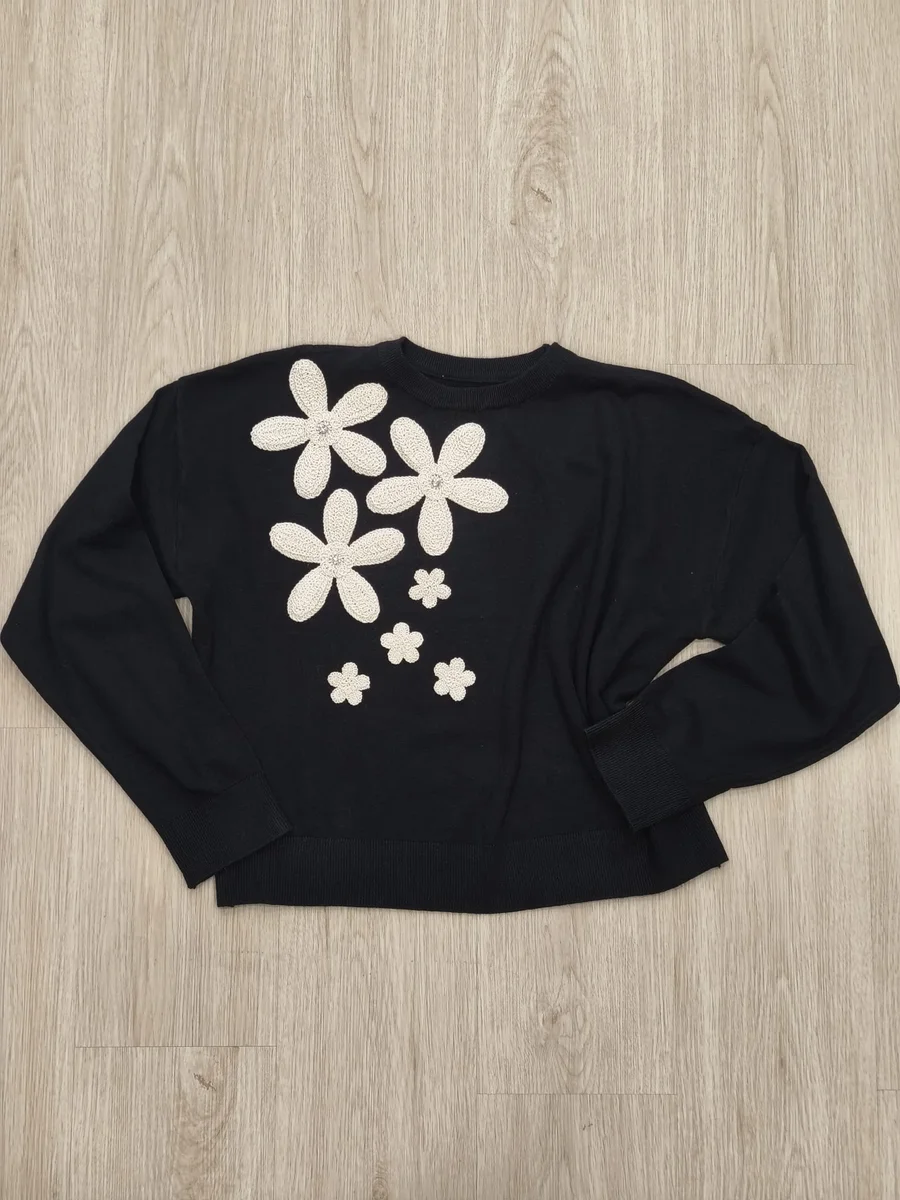 Jersey con flores aplicadas - Negro