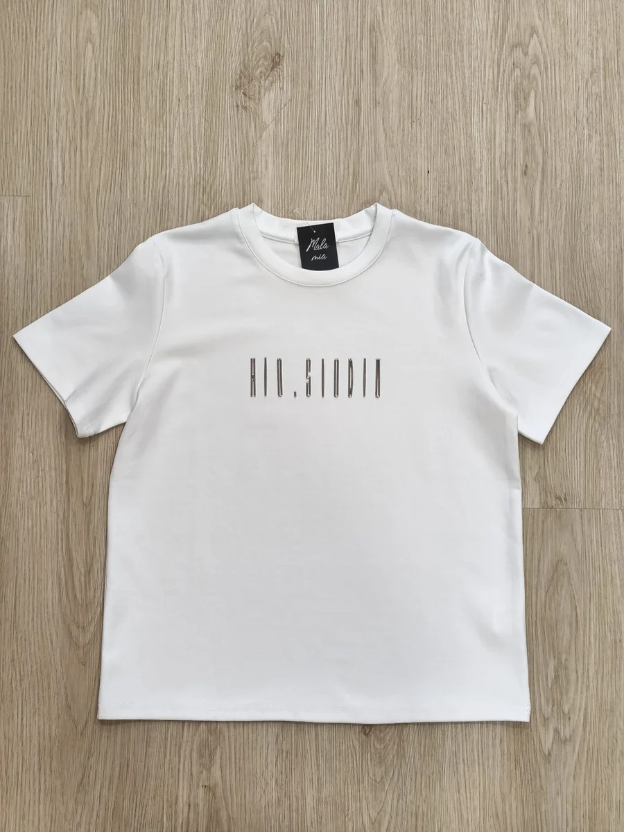Camiseta con letras metálicas - Blanco