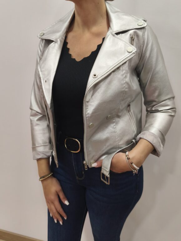 Biker plateada